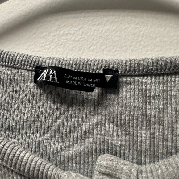 Zara Gray Long Sleeve - Picture 2 of 3